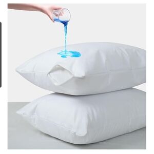 Waterproof Pillow Protectors with Zipper, Standard Size Pack of 2